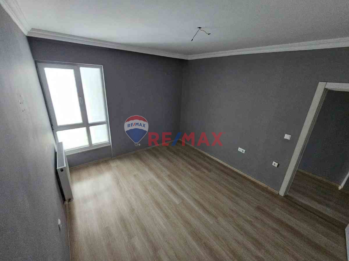 REMAX'TEN SELDEĞIRMENI MAHALLESINDE  2+1 KIRALIK DAIRE