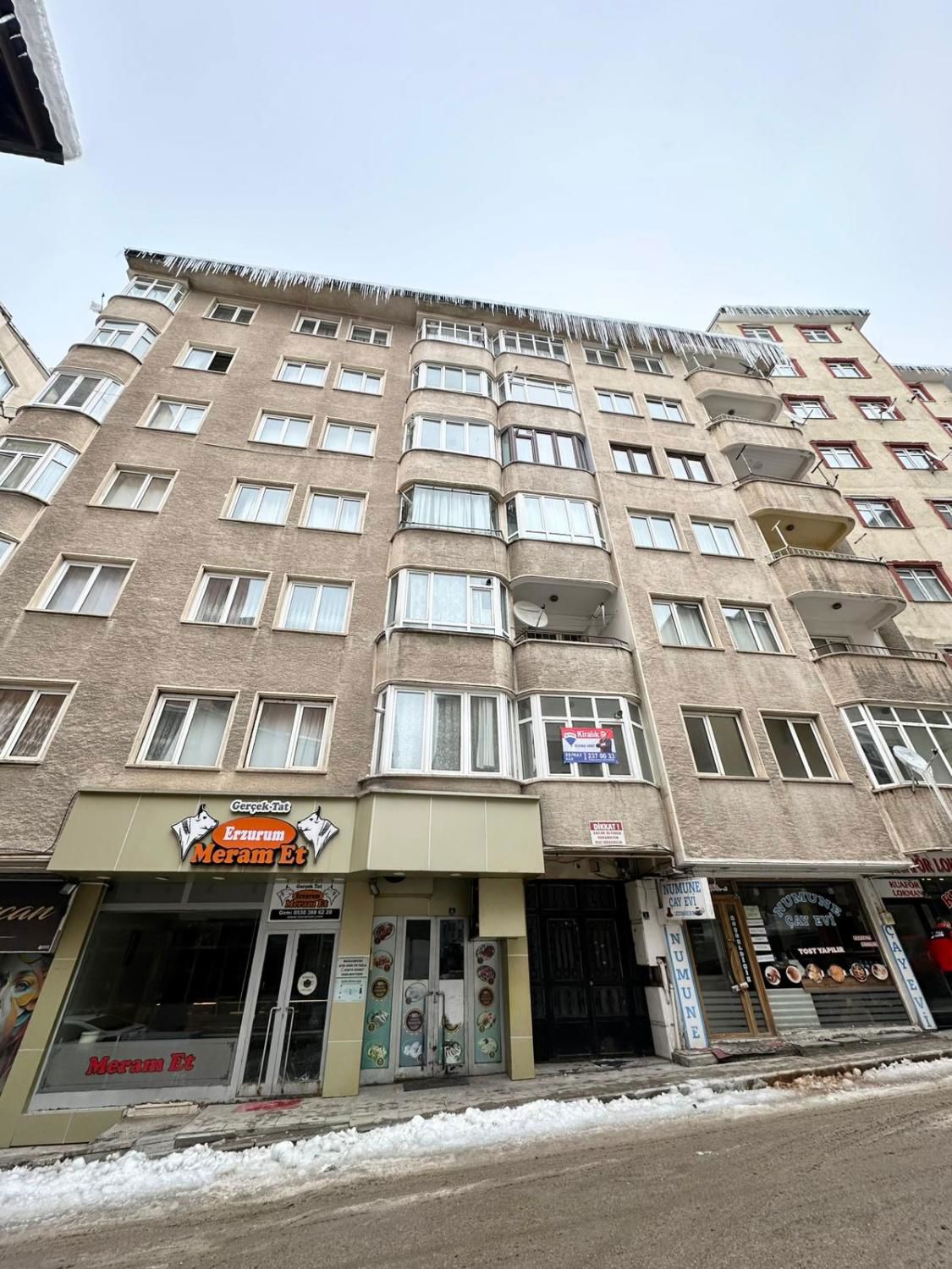 REMAX İLKE'DEN ŞEHİR MERKEZİNDE 3+1 KİRALIK DAİRE