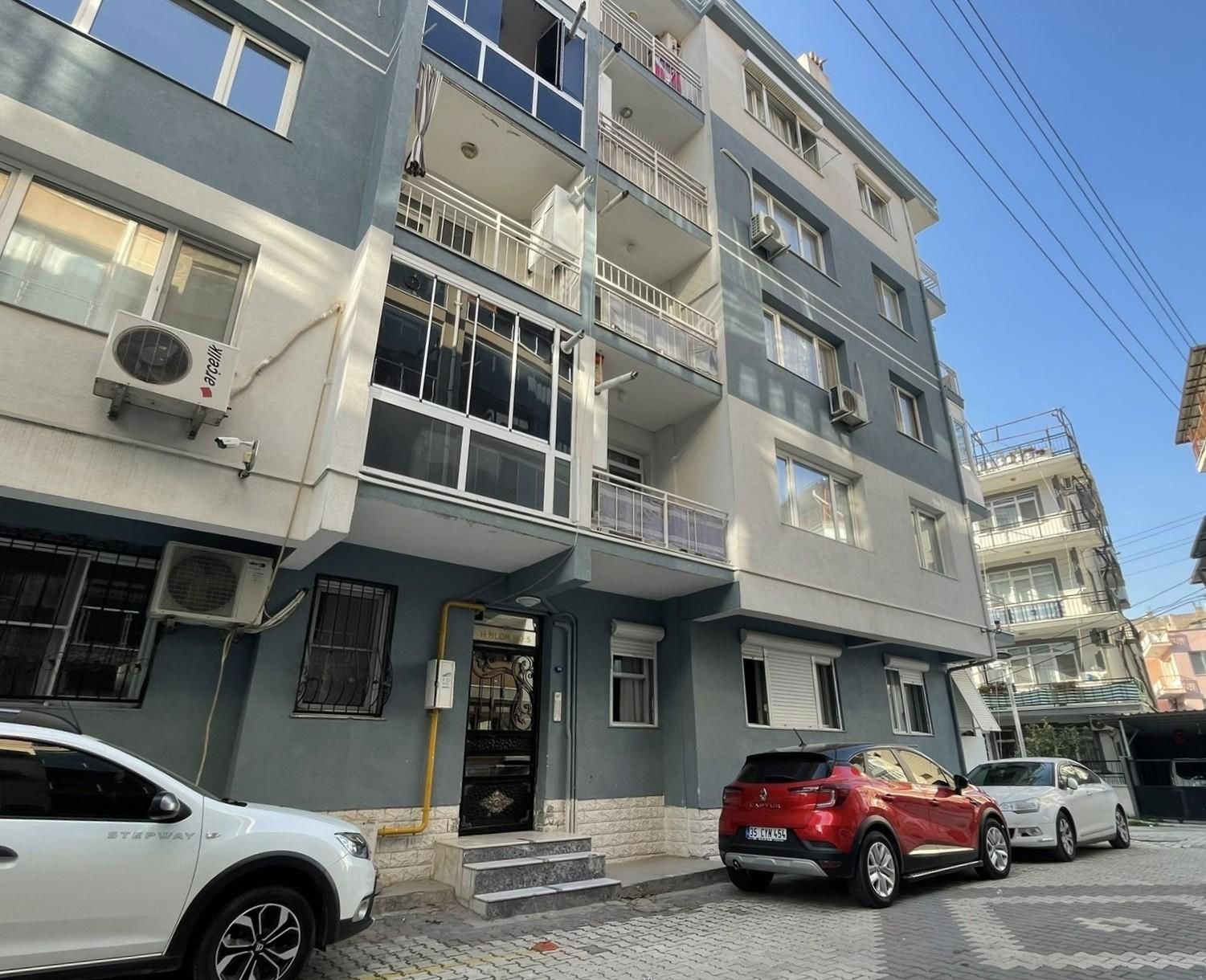 İZMIR MENEMEN ESATPAŞA MAHLLESINDE SATILIK 3+1 DAIRE