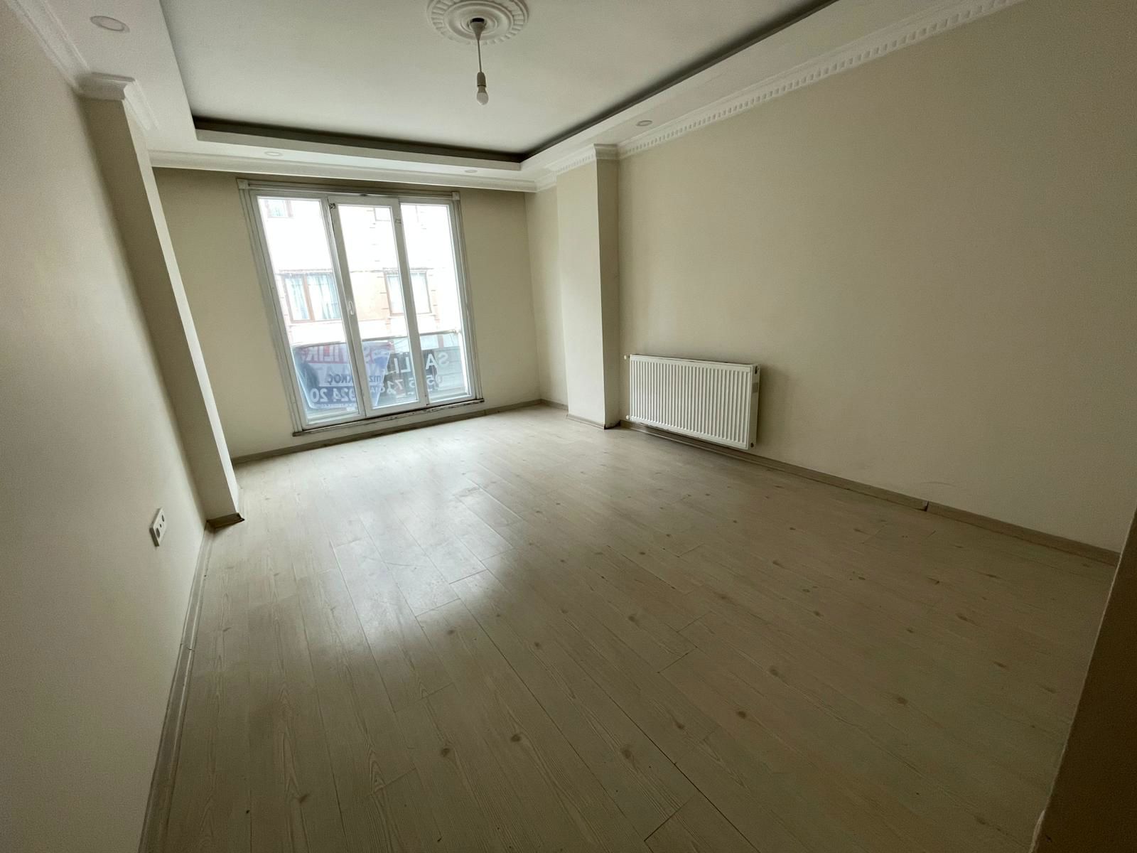 YEŞİLKENT MAHALLESİ'NDE ARA KAT 2+1 SATILIK DAİRE!