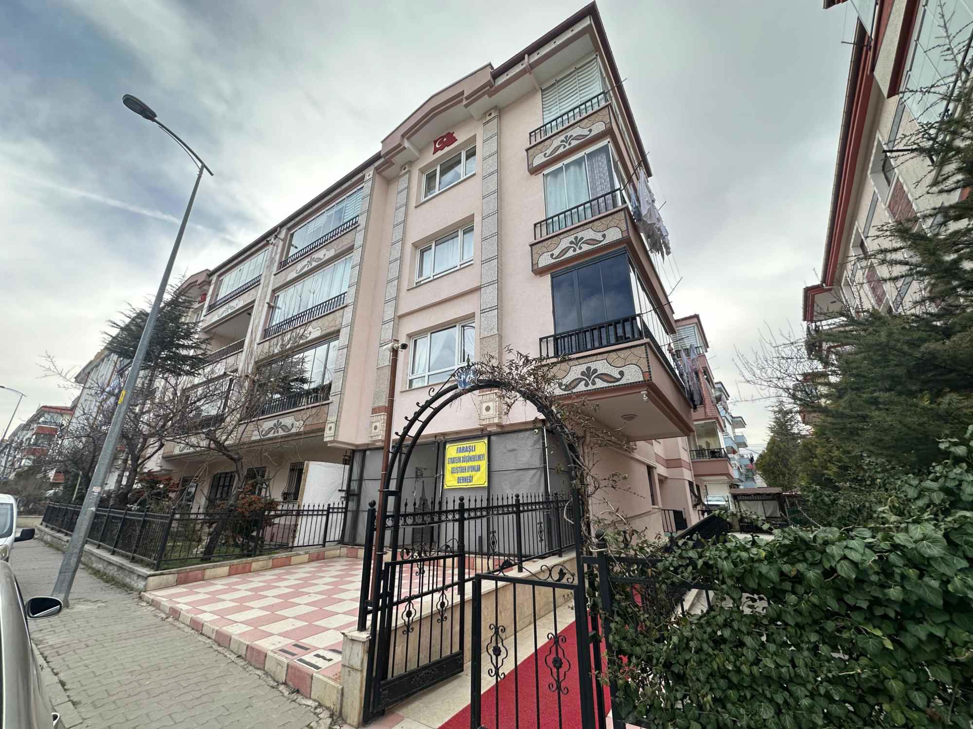 MAMAK DURALİALİÇ NATA VEGA YAKINI DOĞUKENT’TE GENİŞ FIRSAT DAİRE