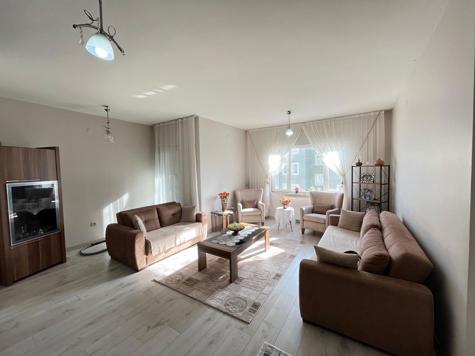 ÇORLU PARK'TA ARA KAT SATILIK 2+1 DAİRE
