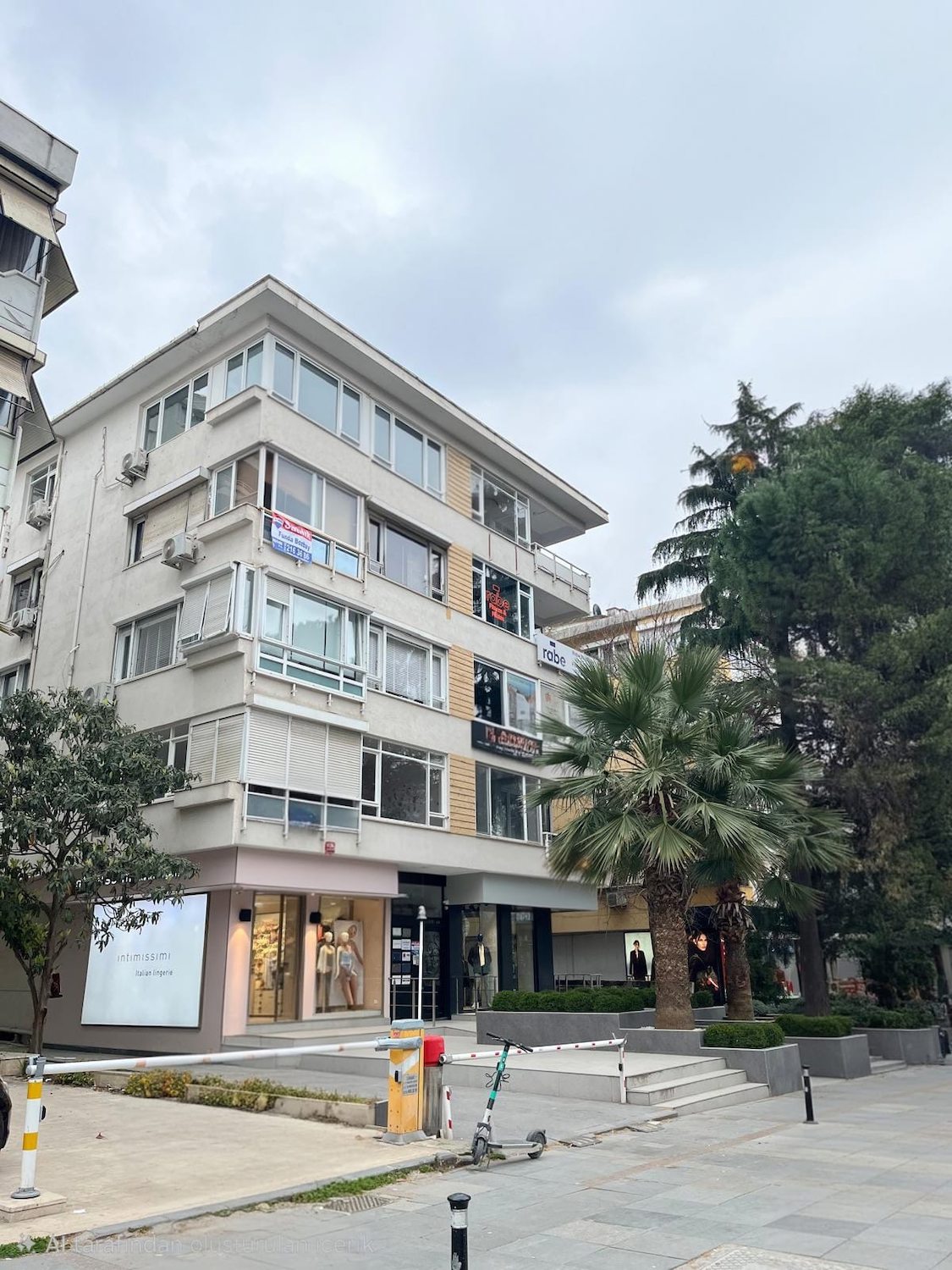 BOZBAY SISTERS BAĞDAT CADDESİ KONUT TİCARİ YATIRIM