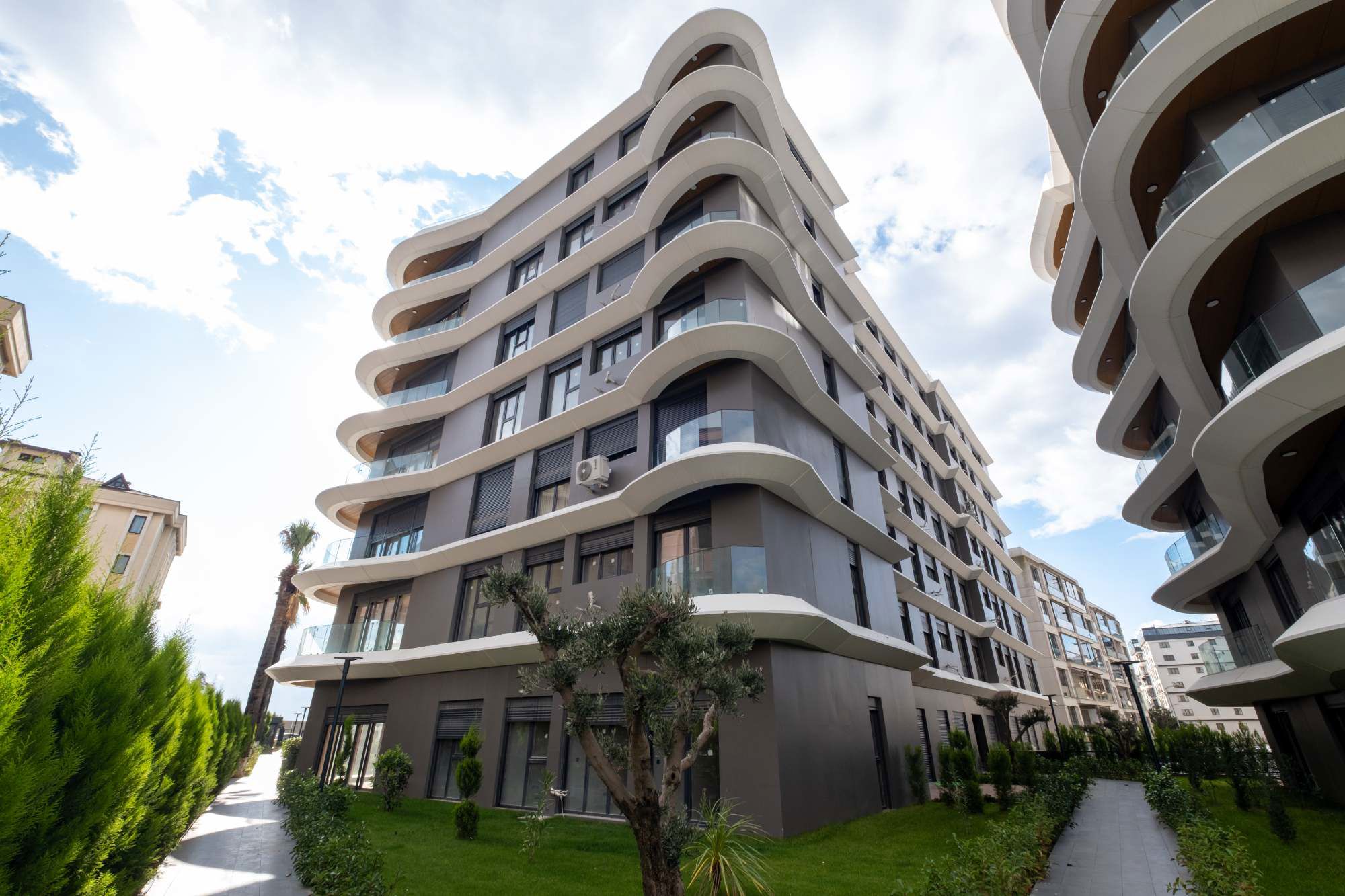 TUZLA 360 MARİNE SİTESİ BALKONLU 2+1 KİRALIK DAİRE