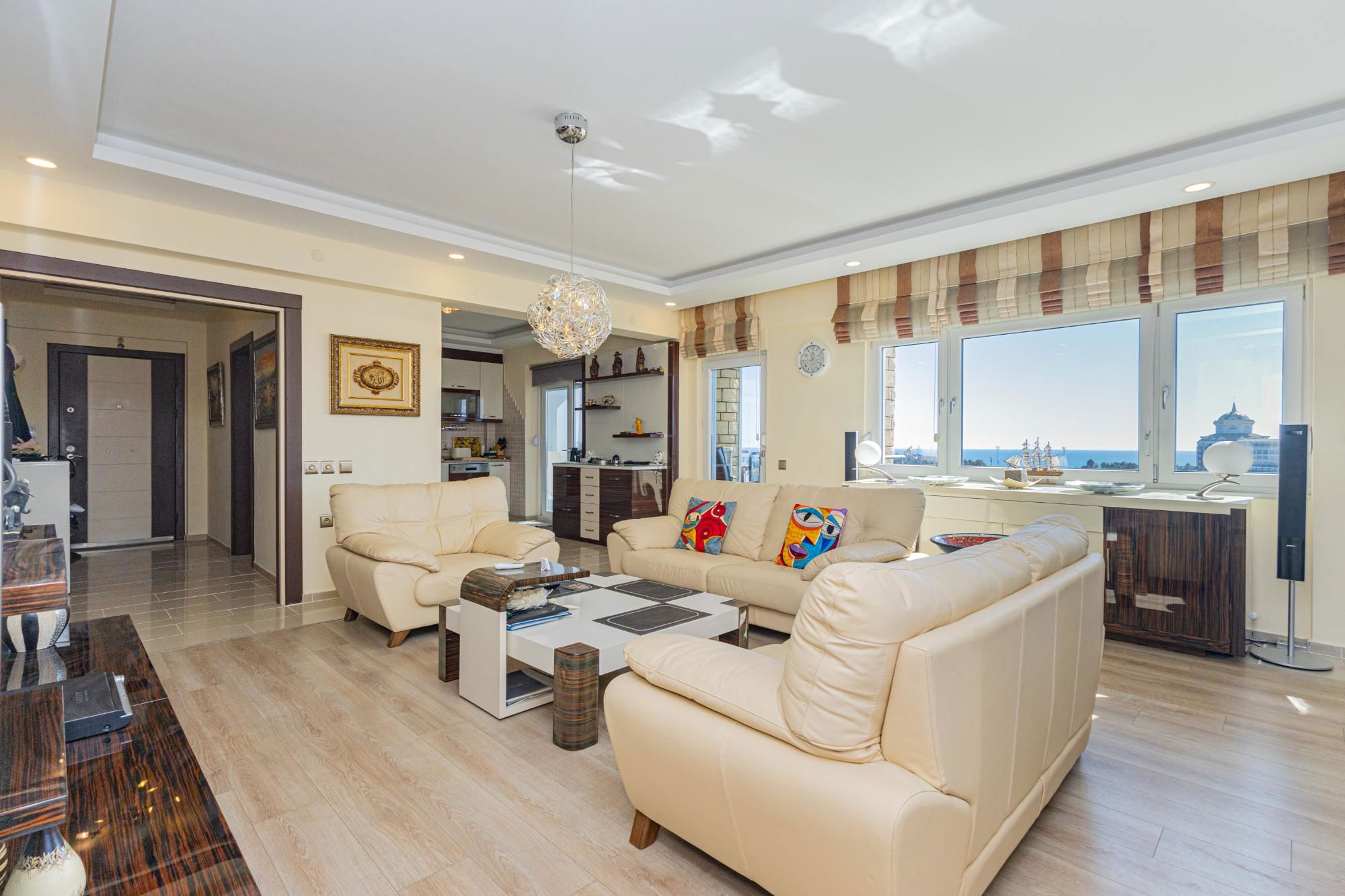 AKSU DA DENİZ MANZARALI 3+1 LÜKS DAİRE