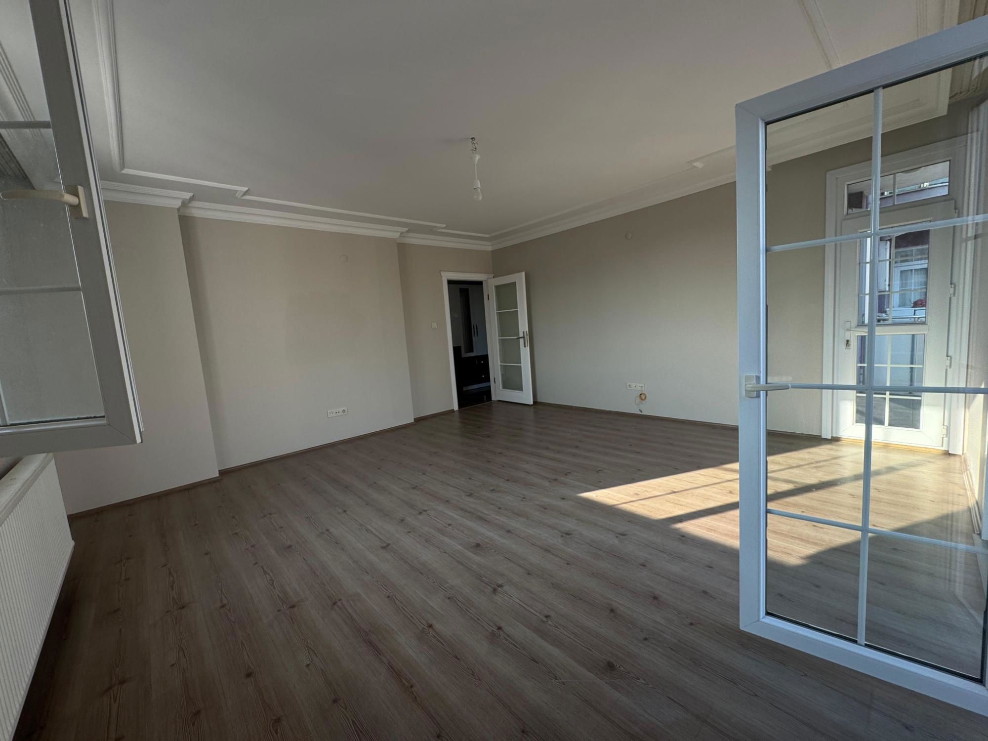 KARTAL TOPSELVİDE SELVİ EVLERİ SİTESİNDE KİRALIK 3+1 DAİRE