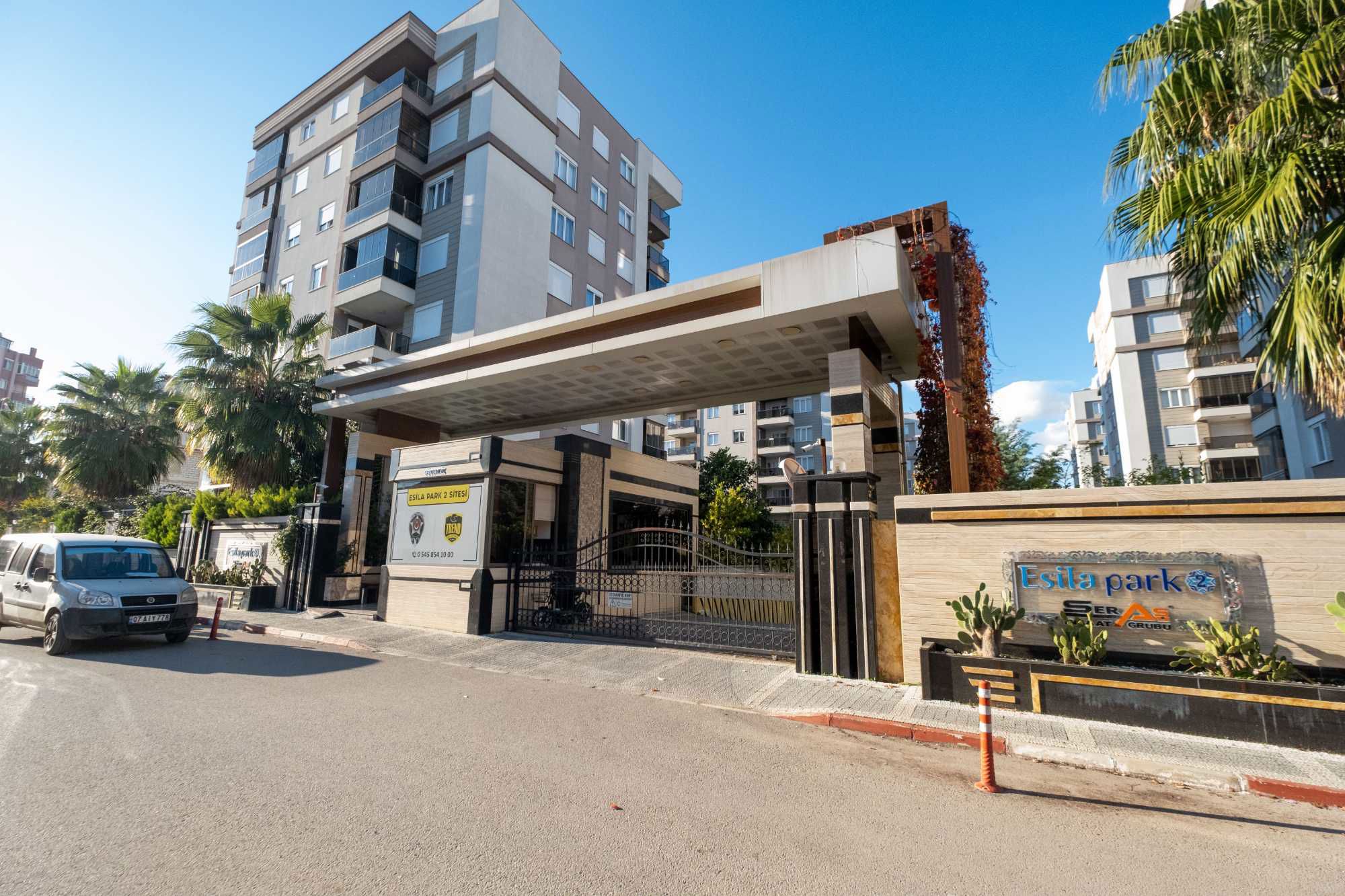 YENIGÜN SERAŞ ESILAPARK 2'DE GÜVENLIKLI 3+1 DAIRE