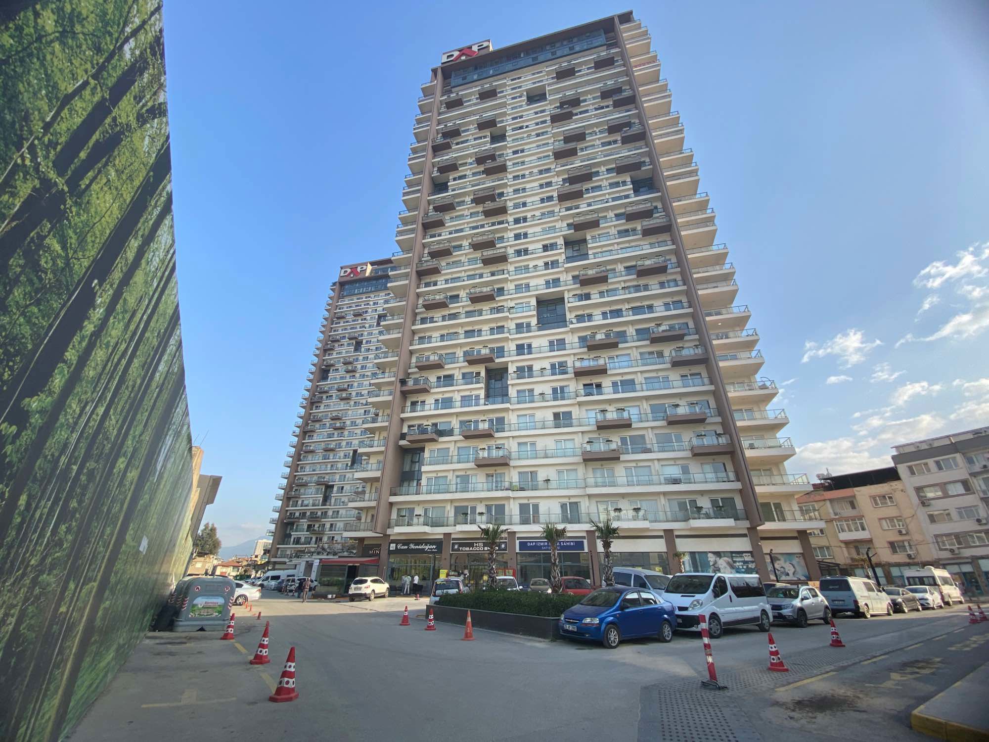 İZMIR BORNOVA DAP YAPI’DA EŞYALI KIRALIK 1+1 DAIRE