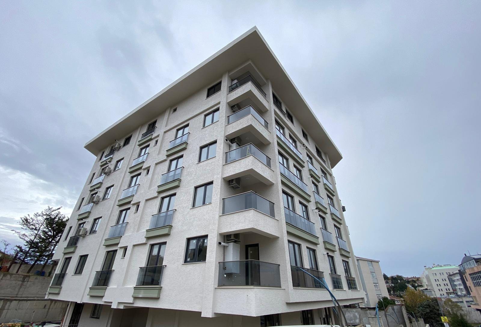 REMAX ANI 'DAN ÜSKÜDAR BAHÇELİEVLER 'DE GENİŞ 1+1 KİRALIK DAİRE