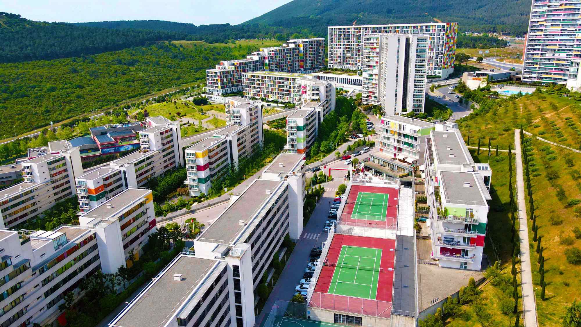 ÖZLEM KILIÇ REMAX- NARCITY 'DE DENIZ, ADA, ORMAN, GÖLET MNZ KÖŞE ÇİFT CEPHE
