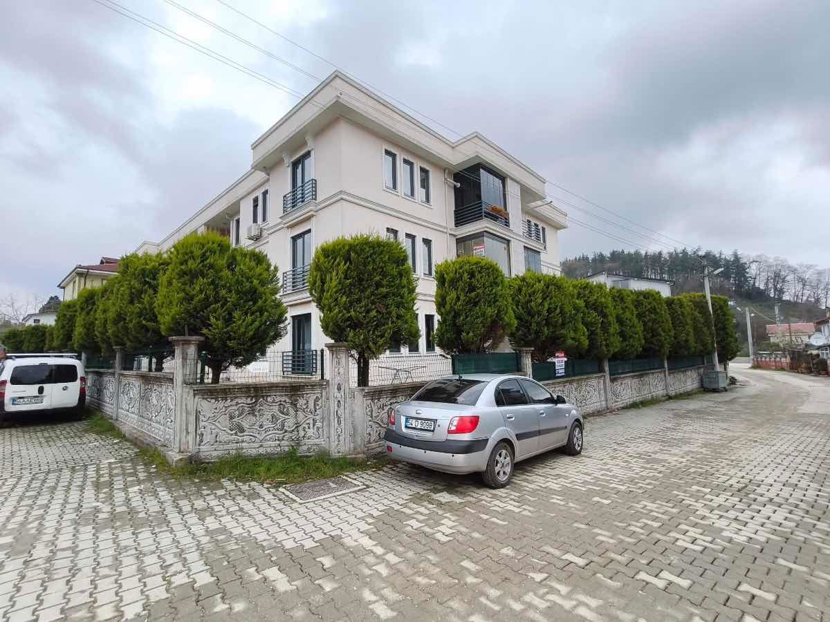 ARIFIYE NEVIYE MH. ARA KAT 3+1 KIRALIK DAIRE