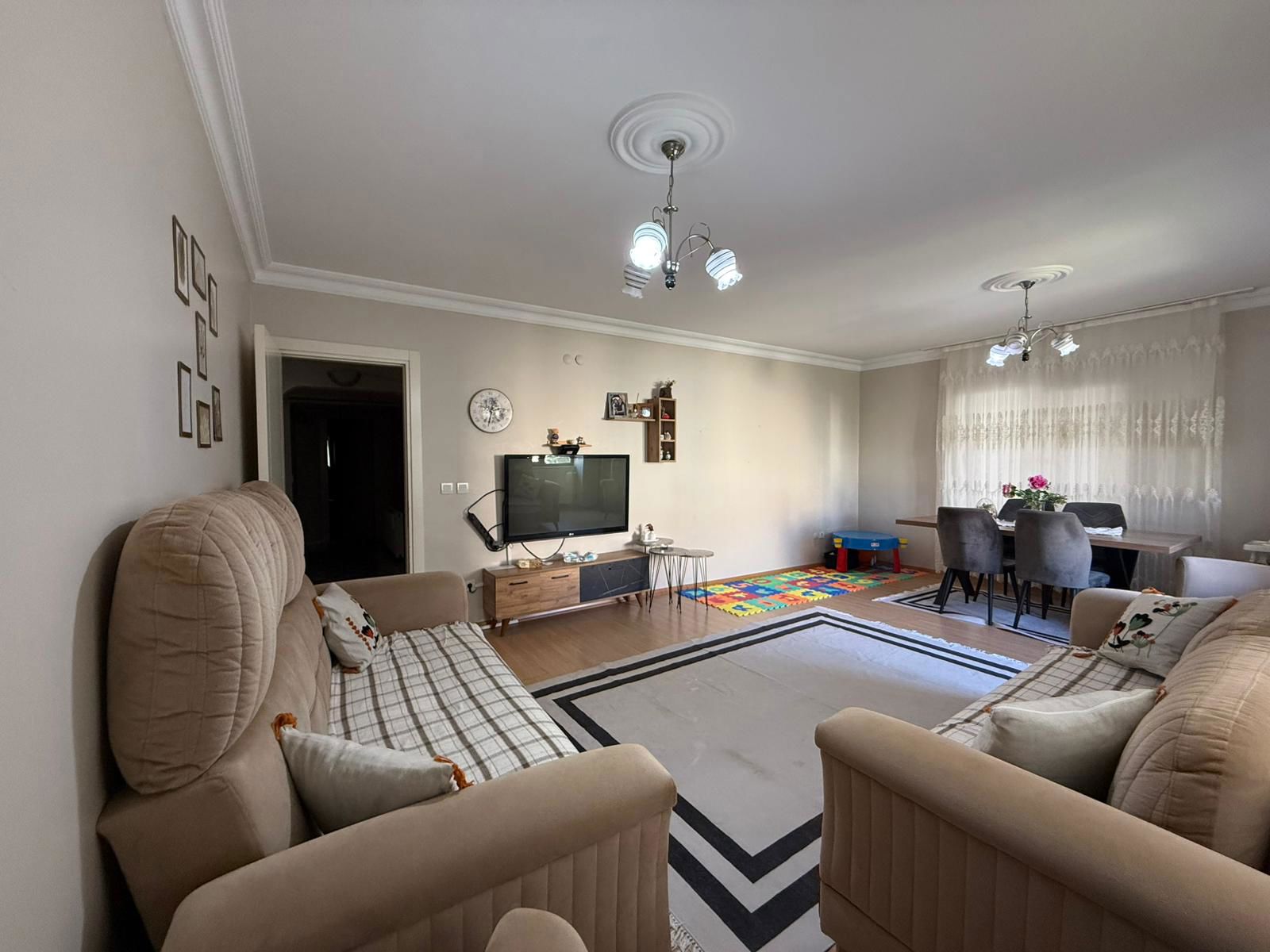 NECİP FAZIL'DA CADDE ÜZERİ 3+1 GENİŞ TERASLI SATILIK DAİRE