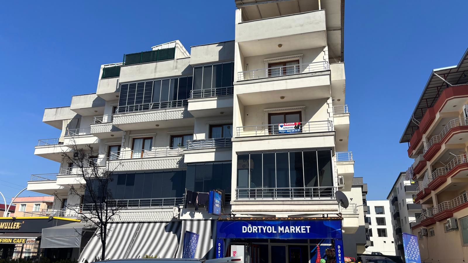YENI MAHALLENIN MERKEZINDE MÜKEMMEL FIRSAT 3+1 DAIRE