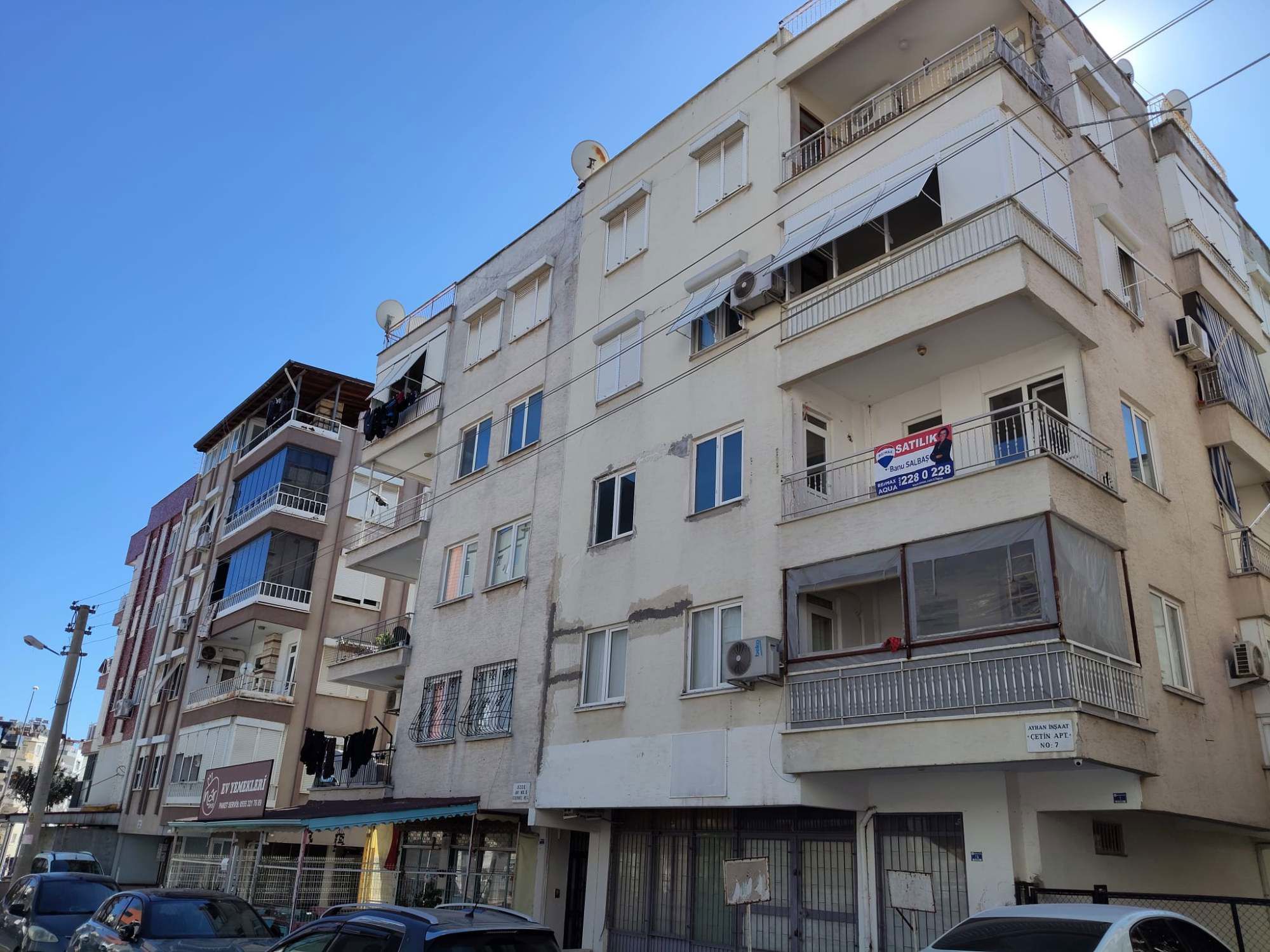 GÜVENLİK'TE MERKEZİ KONUMDA  GENİŞ 3+1 SATILIK DAİRE