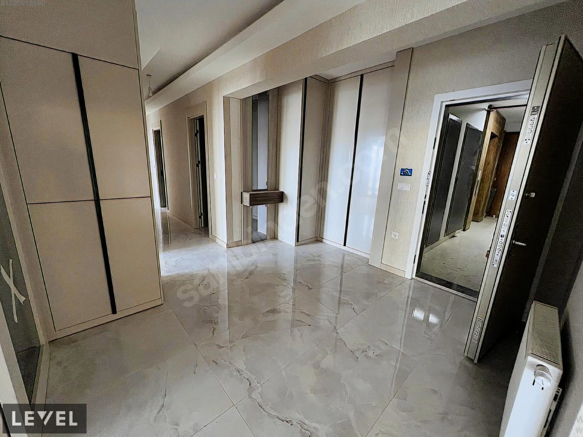 REMAX'TAN FIRSAT ETLİK FORUM AVM'YE KOMŞU 4+1 SATILIK DAİRE
