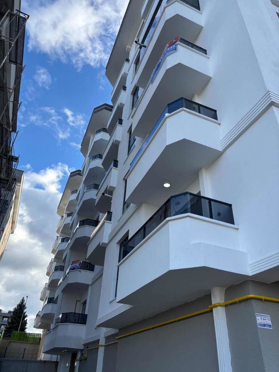 REMAX YASİR | ATAKUM BÜYÜKOYUMCA'DA ARA KAT SATILIK 1+1
