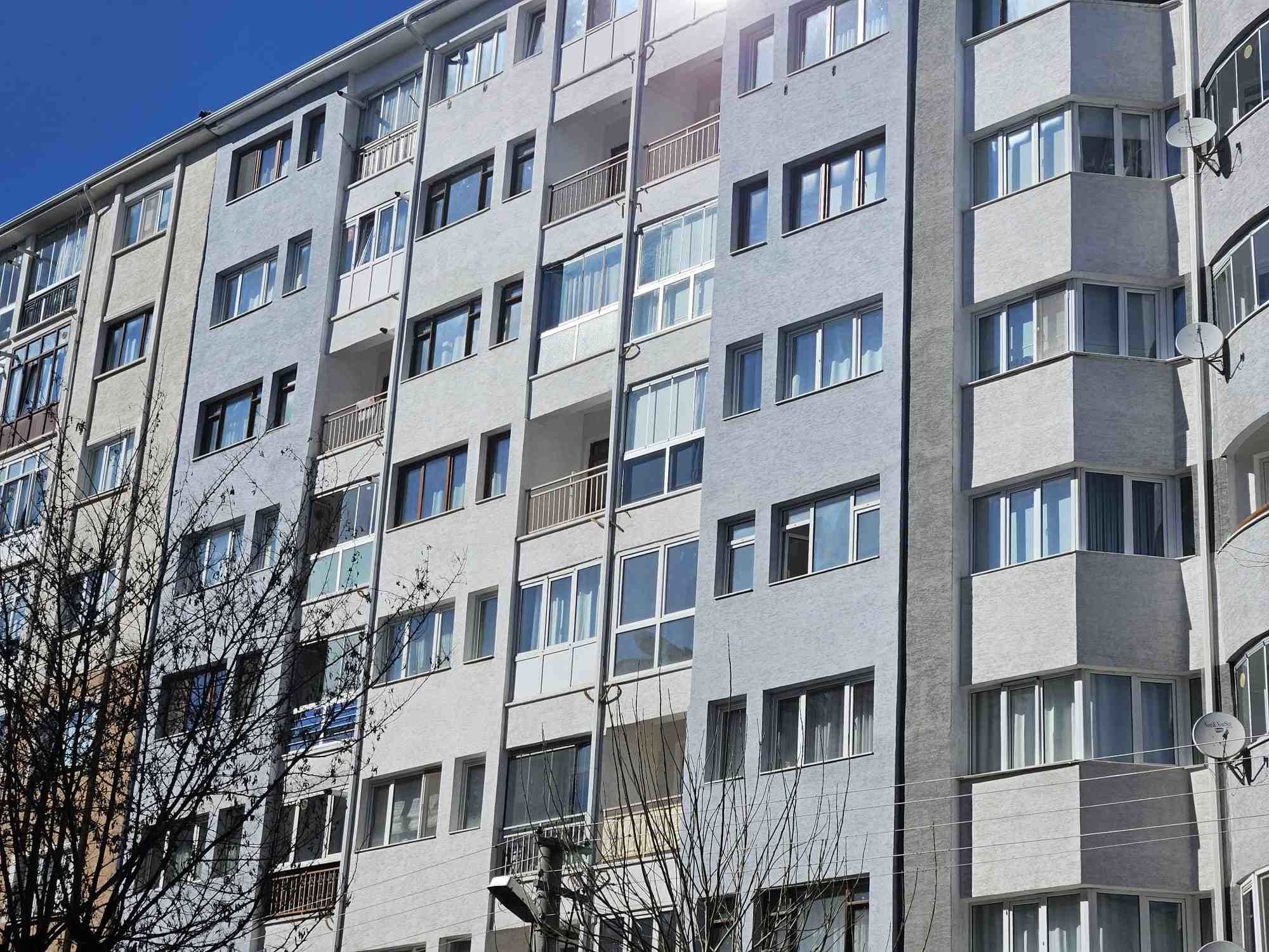 RE/MAX MOD'DAN ZİYA PAŞA CADDESİNDE SATILIK 3+1 ARAKAT DAİRE..
