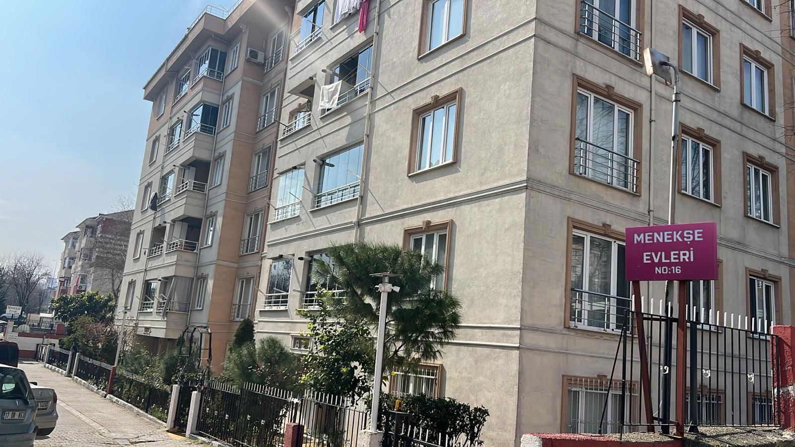 YAKUPLU MENEKŞE SİTESİNDE SATILIK 2,5+1 DAİRE