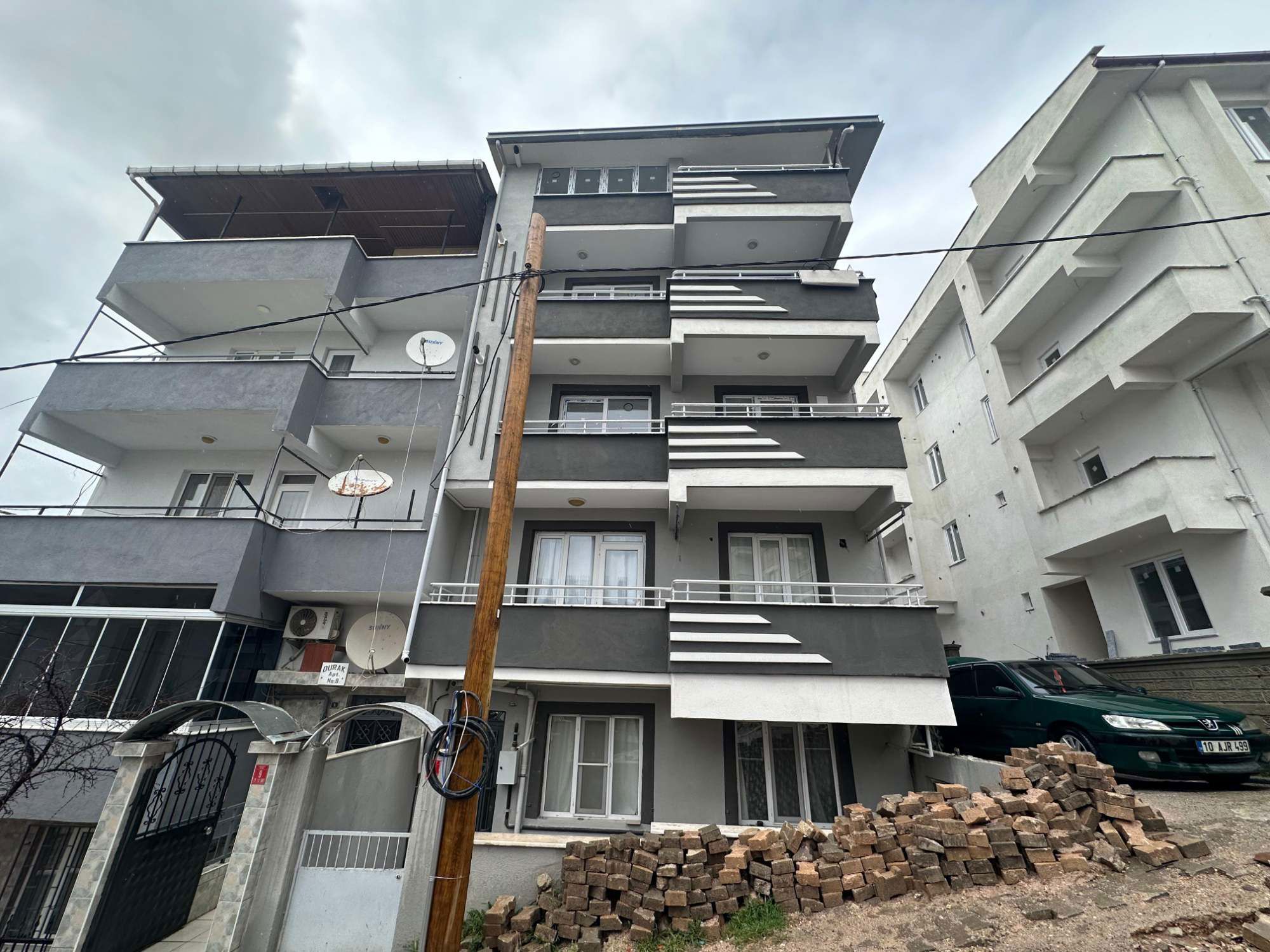 REMAX MİD'DEN SPOR TOTO YAKINI 3+1 SATILIK DAİRE