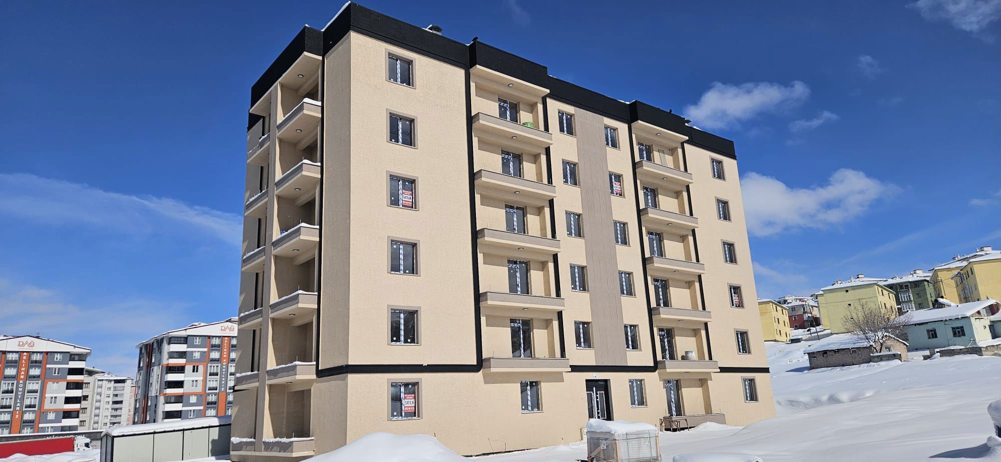 REMAX İLKE'DEN HİLALKENT'TE SIFIR  1+1 SATILIK DAİRE