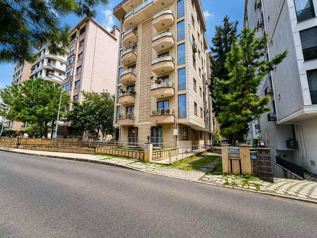ÖZGÜRLÜK PARKINDA SATILIK KAT DUBLEKSİ