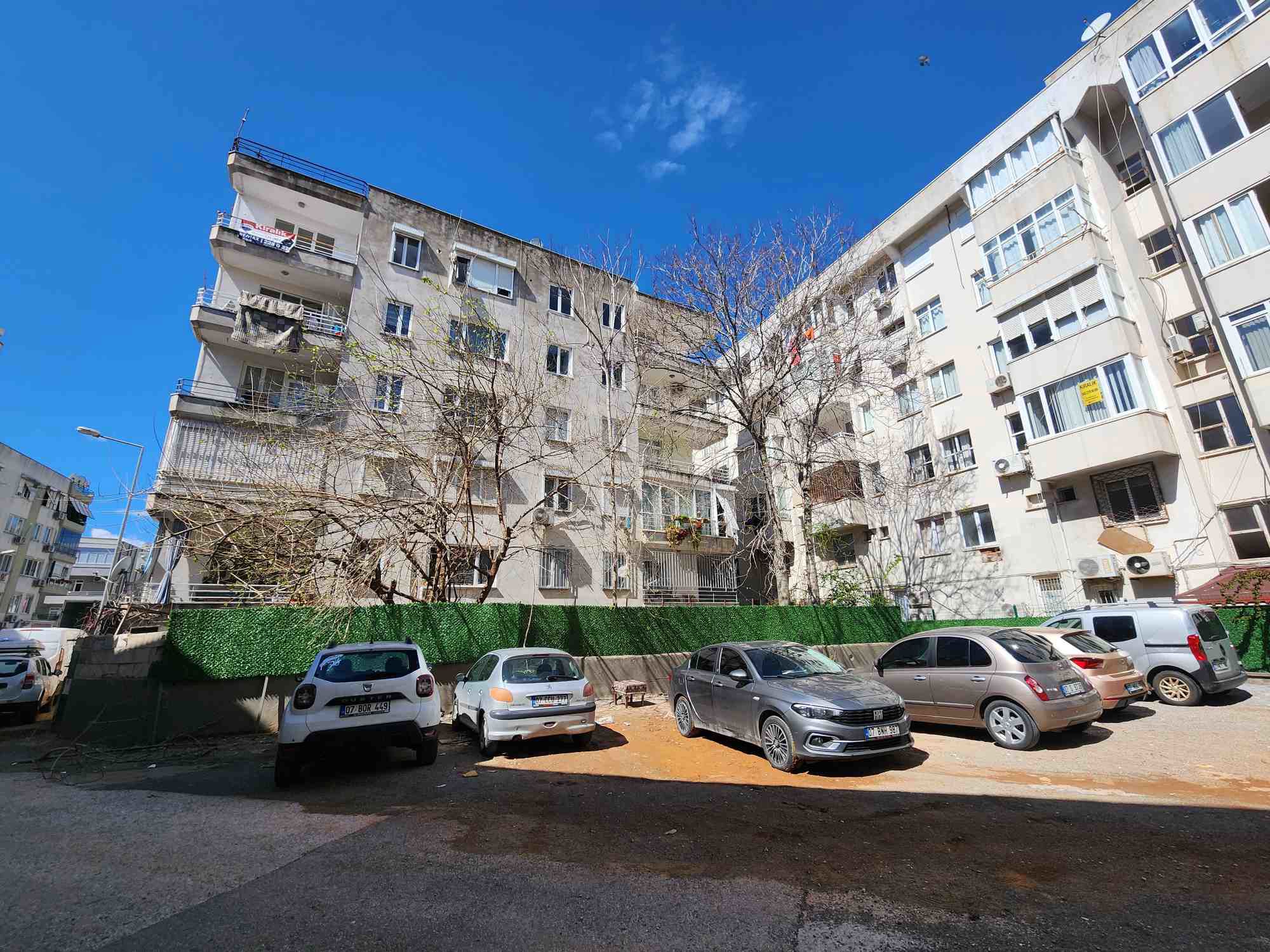 MURATPAŞA KIŞLA MAH. 3+1 KİRALIK DAİRE