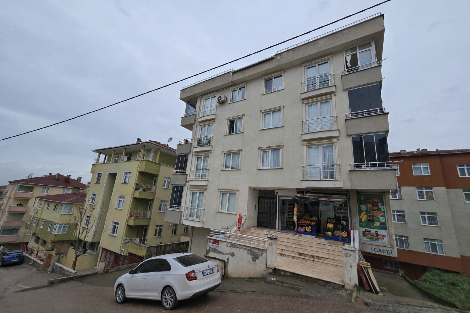 PENDİK DUMLUPINAR METROYA ÇOK YAKIN 2+1 KİRALIK DAİRE