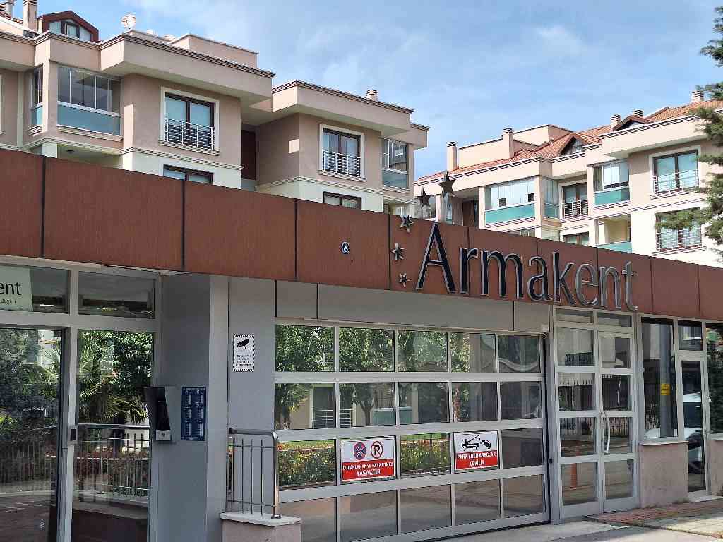 REMAX BEYAZ 4+1 ARMAKENT KIRALIK DUBLEKS DAIRE