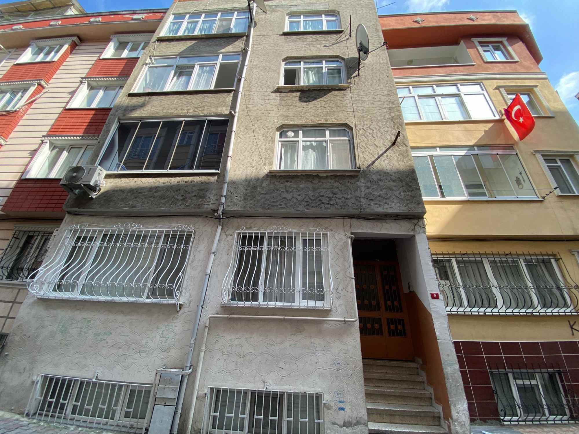 BAYRAMPAŞA ALTINTEPSİ'DE 2+1 SATILIK DAİRE