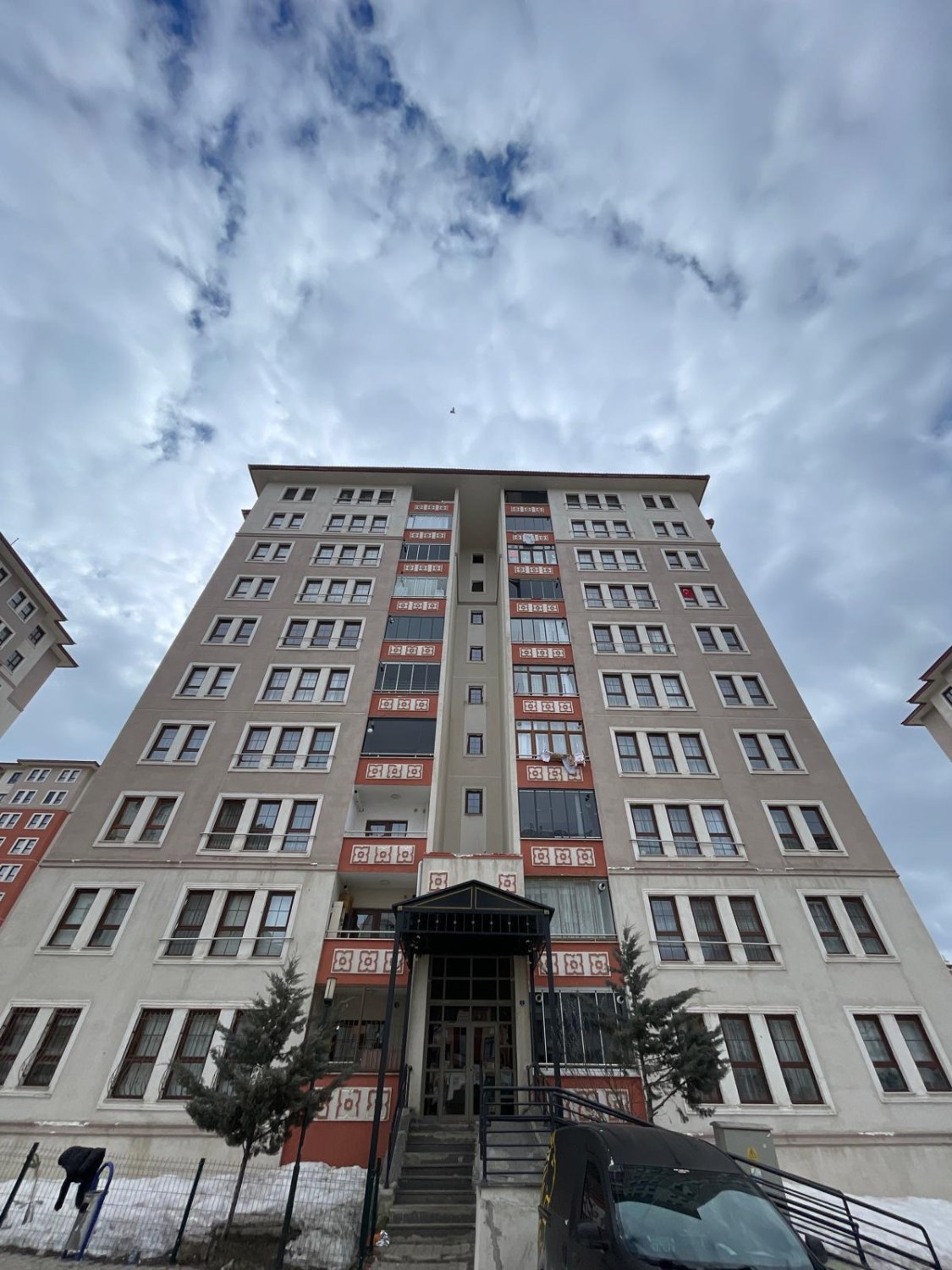 REMAX İLKE'DEN ABDURRAHMAN GAZI TOKI'DE 3+1 SATILIK DAIRE