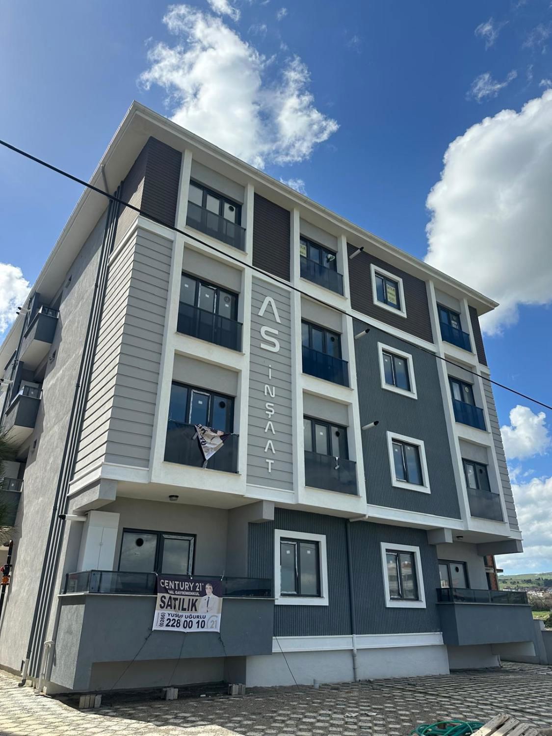 REMAX MID 'DEN PAŞAALNINDA KIRALIK 1+1 DAIRE