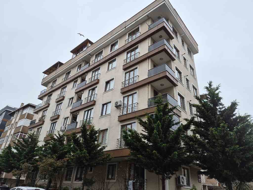 MALTEPE ALTAYÇEŞMEDE 4+1 AYRI KULLANIMLI SATILIK ÜST DUBLEKS