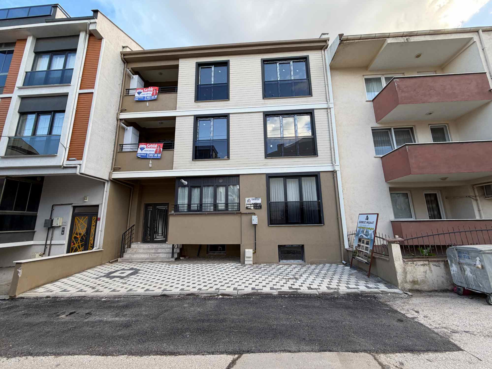 RE/MAX YAZ'DAN PAŞAALANI MAHALLESINDE SIFIR 3+1 DAIRE