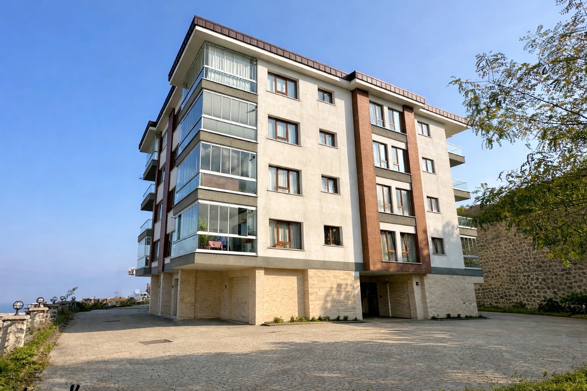 AŞİYAN KONAKLARI YALINCAKTA SATILIK 4+1 DAİRE