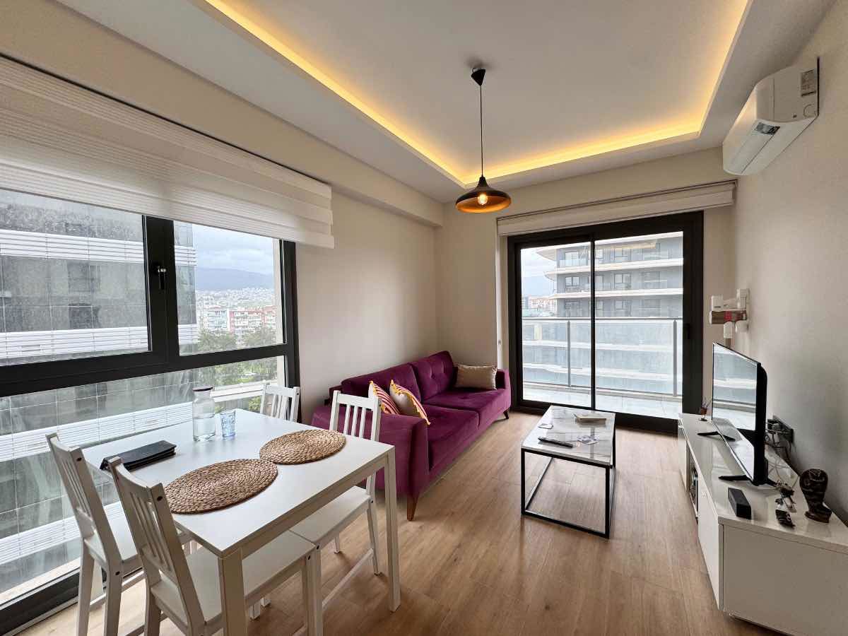 BORNOVA EGE ÜNIVERSITE HASTANE KARŞISI 1+! EŞYALI KIRALIK DAIRE