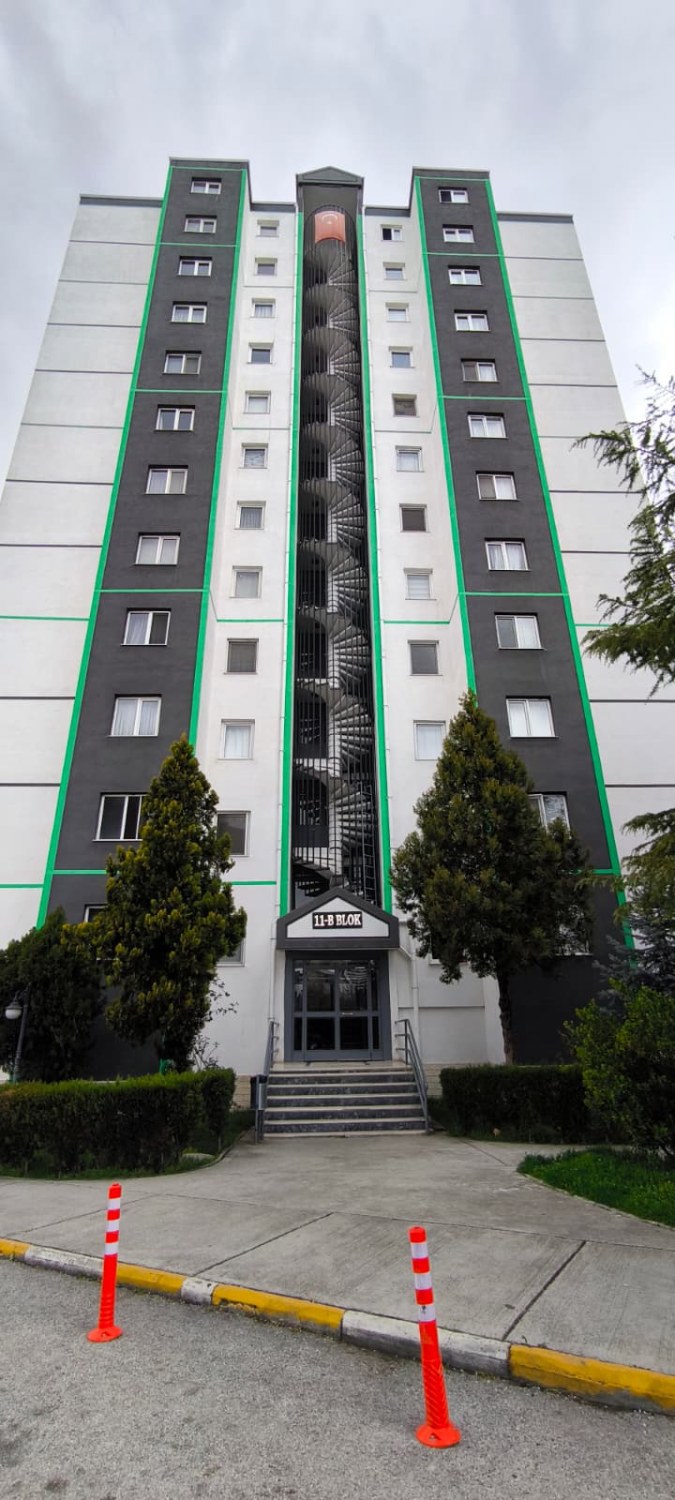 GAZI OSMAN PAŞA SITESI ARAKAT 3+1 SATILIK FERAH DAIRE