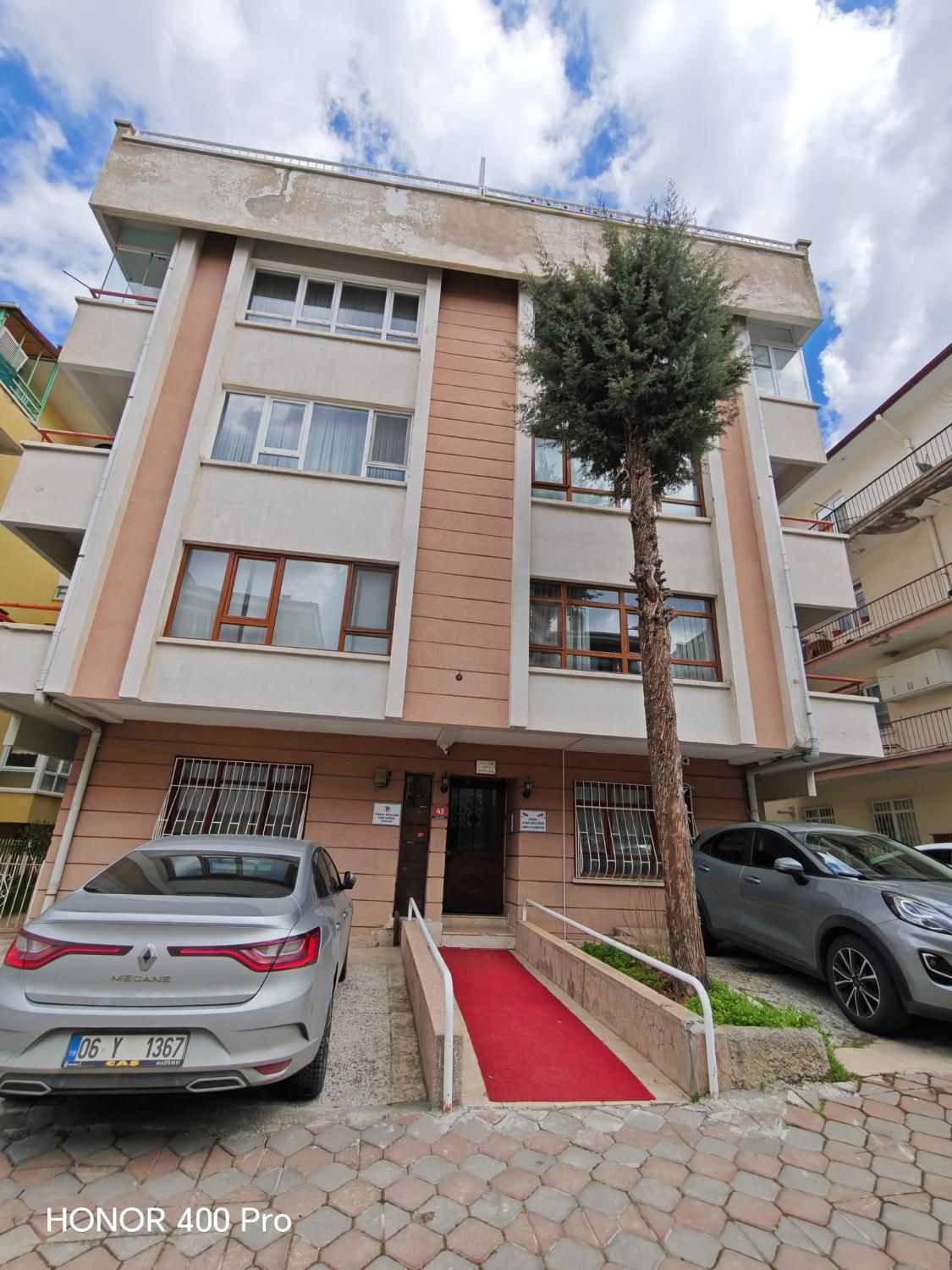 DIKMEN SOKULLU MEHMET PAŞA CADDESİ MERKEZI KONUMDA 5.5+1 SATILIK TERS DUBLEX