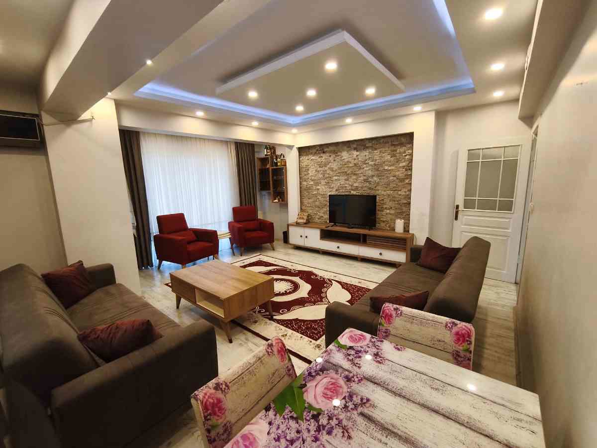 REMAX ESRA ÖZKAN'DAN ŞIRINEVLER MEYDANA 2 DAK. ARA KAT DAIRE