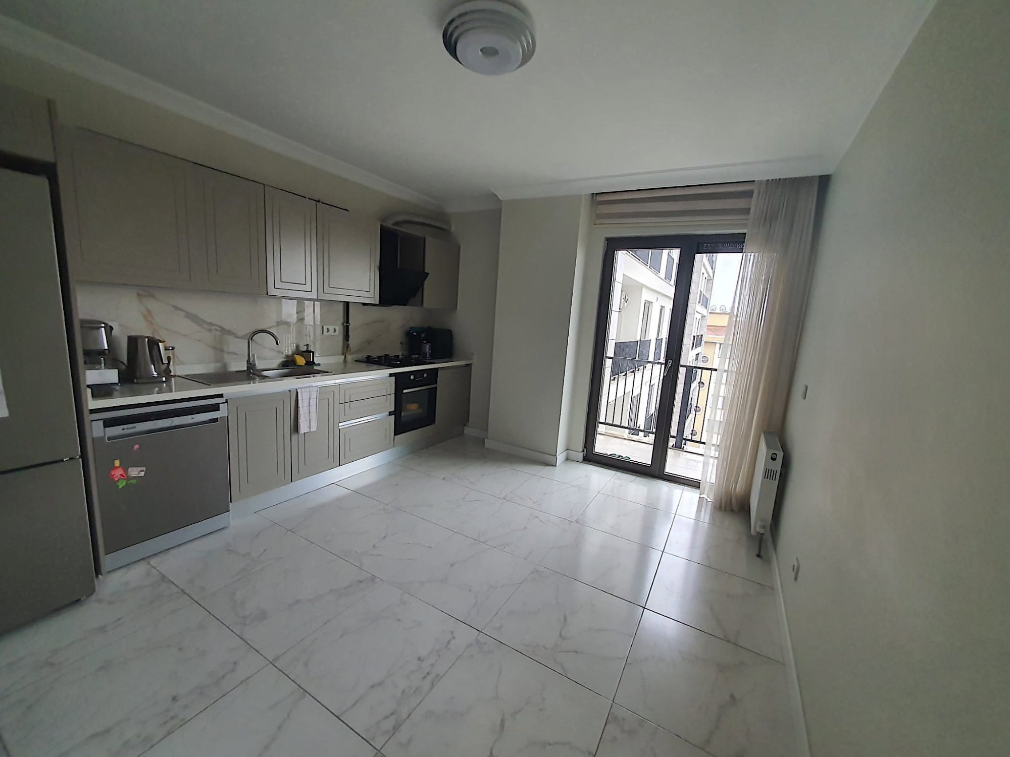 ÇEKMEKÖY TAŞDELEN PAYİDAR SİT DE SATILIK 3+1 DAİRE