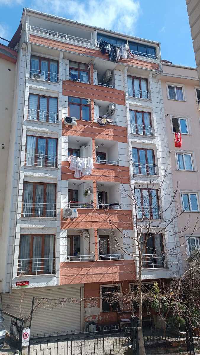 REMAX DEM'DEN KAĞITHANE GÜLTEPE'DE SATILIK 2+1 DAİRE