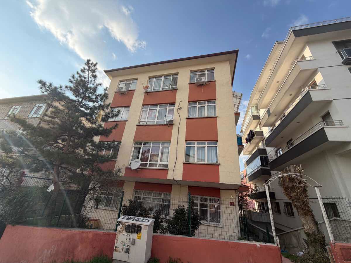 ÇANKAYA MERKEZİ KONUM KOLEJ'DE YAPILI 3+1 SATILIK DAİRE