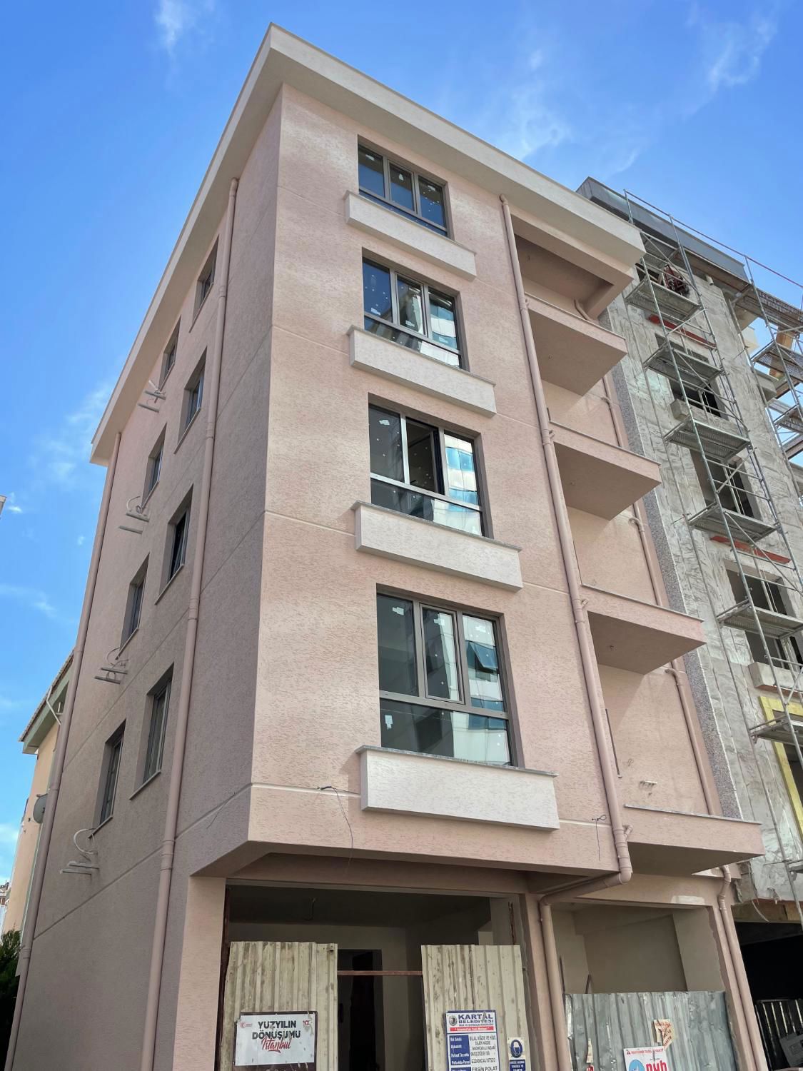 2 AYA TESLİM KULLANIŞLI VE FERAH | 2+1 | 85M² | KAPALI MUTFAK