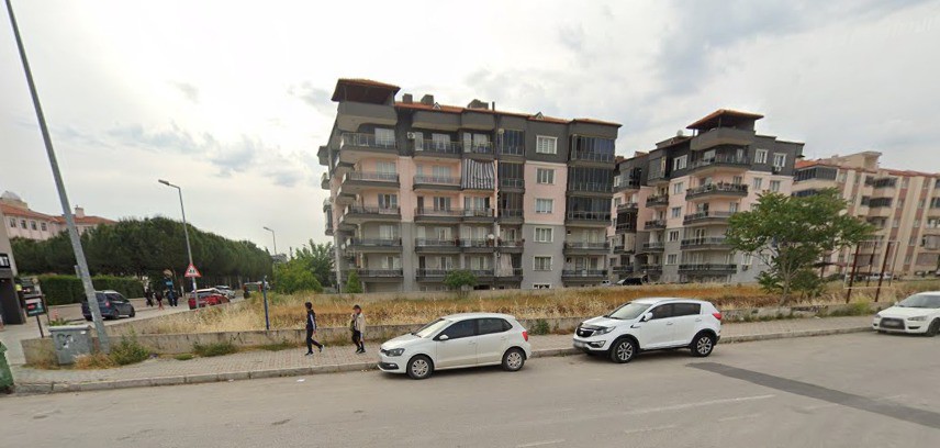 REMAX MODEL DEN ŞEHIR HASTANESI YAKINI SITE IÇERISINDE 3+1 SATILIK DAIRE