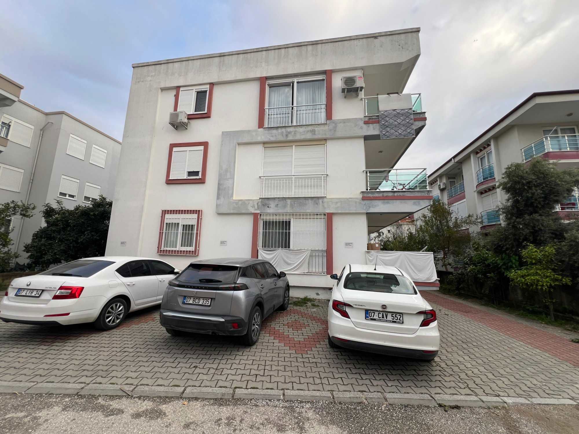 SARILAR MAHALESİNDE 3+1 GENİŞ SATILIK DAİRE
