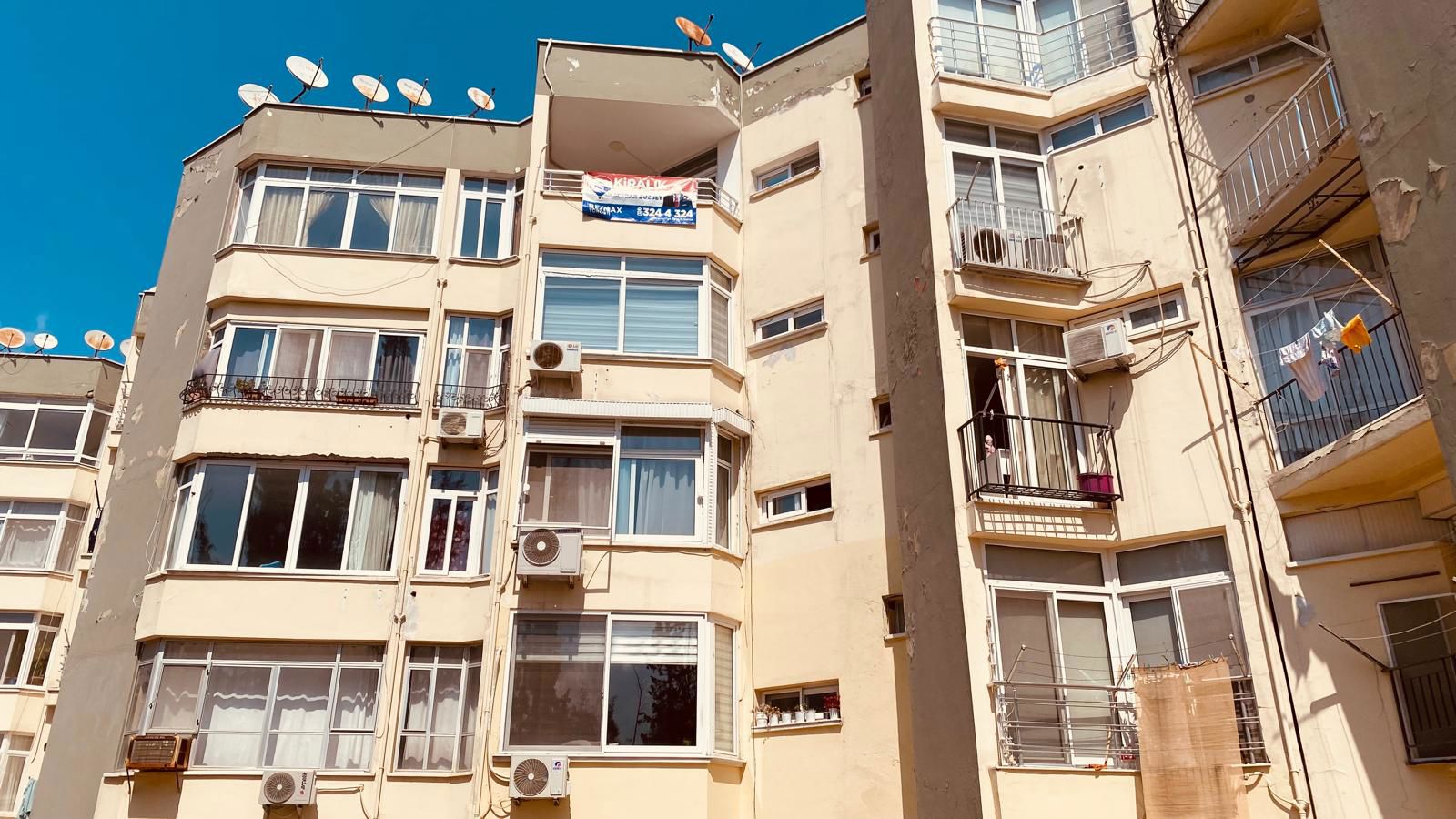 REMAX TOROS'TAN SOLİ SİTESİ'NDE EŞYALI KİRALIK 1+1