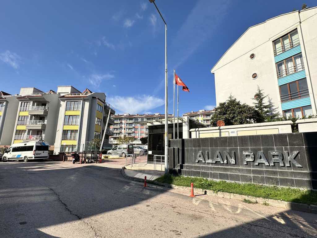 İZMİT BAĞÇEŞME ALANPARK SİTESİ 4+1 DENİZ MANZARALI SATILIK DAİRE