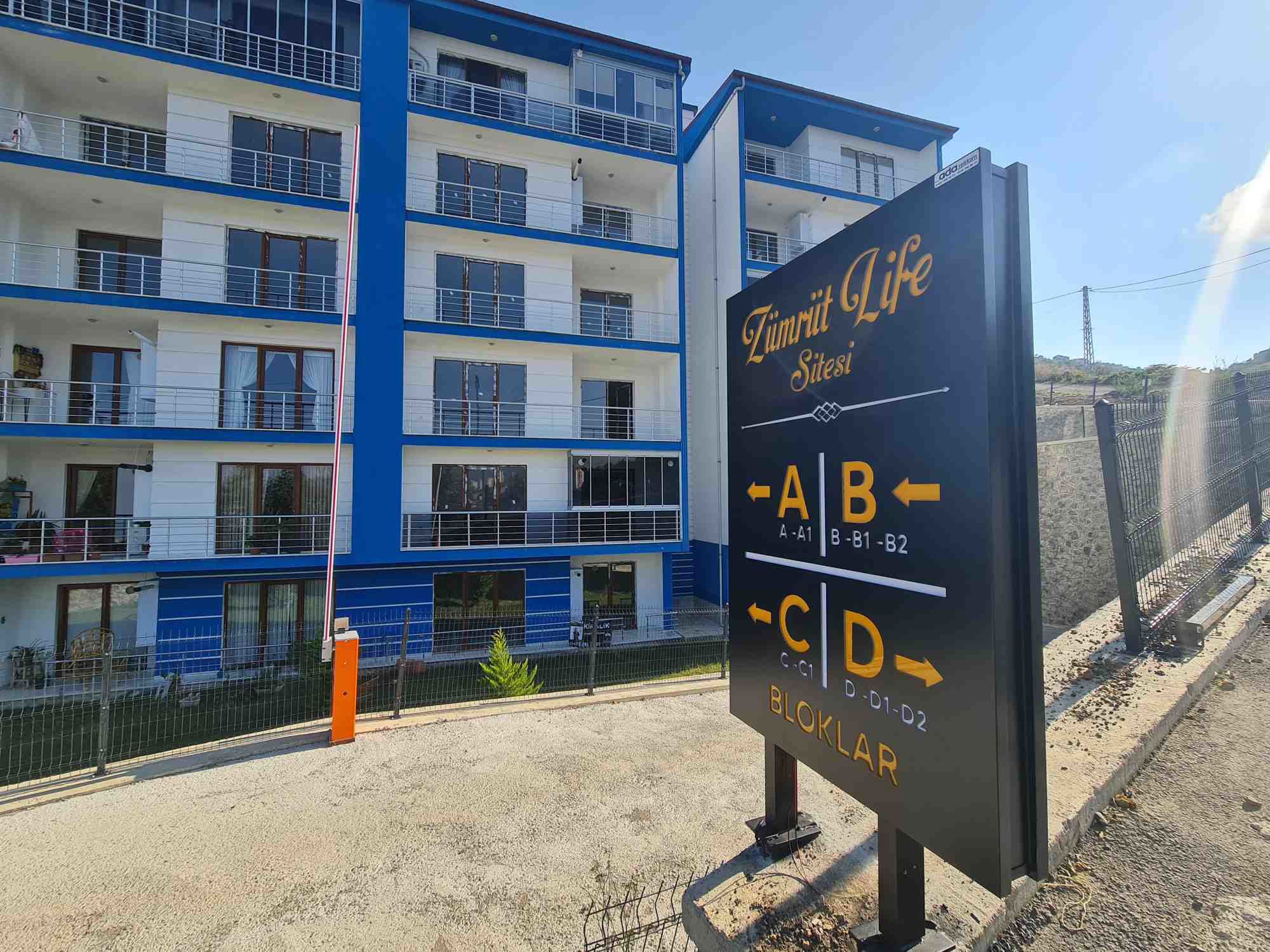 SÖĞÜTLÜ DE BAHÇE KULLANIM ALANLI DAİRE (KİRALIK)