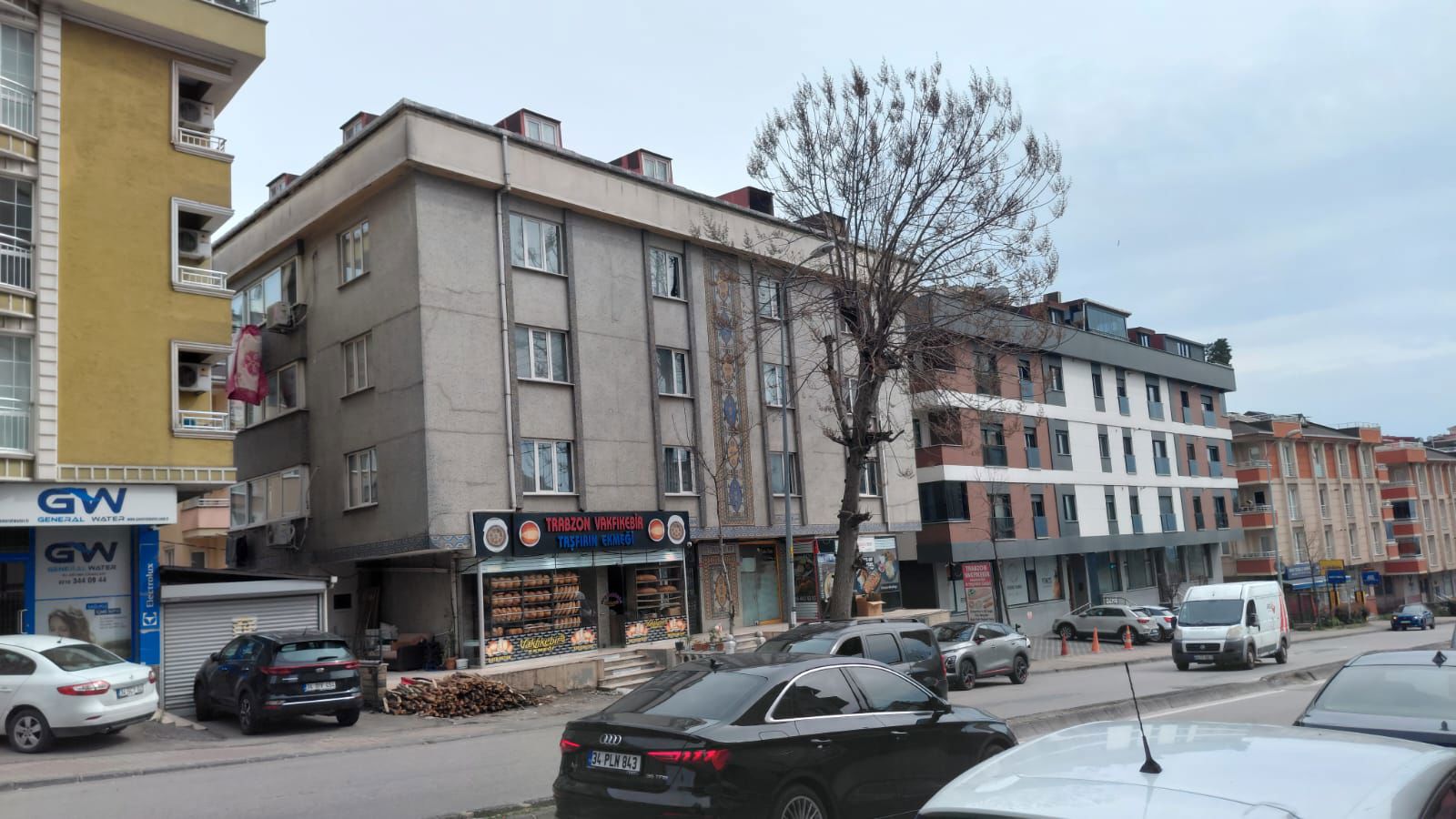 ERDAL ÖZBEK'TEN ÇAKMAK METROYA KOMŞU 3+1 DAIRE