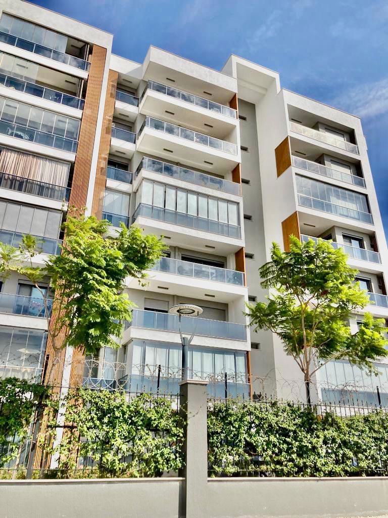 ATAŞEHIR MODERN 3 SITESI BOŞ 2+1  SATILIK DAIRE