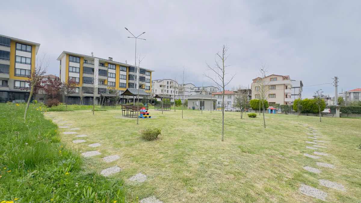 BULVAR BAŞİSKELE SİTESİNDE KİRALIK 2+1 DAİRE